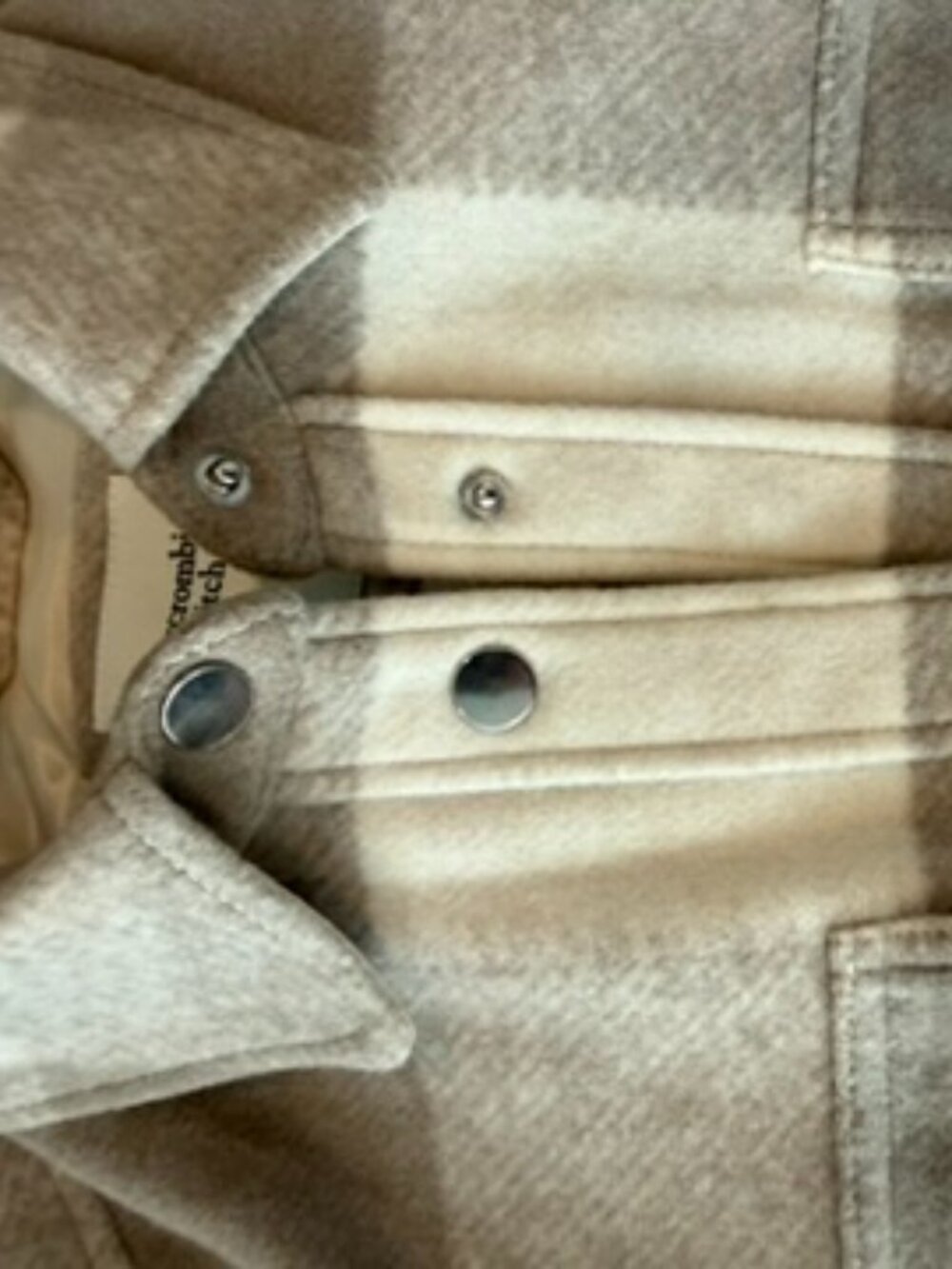 Abercrombie & Fitch Plaid Shacket size S - Picture 4 of 8